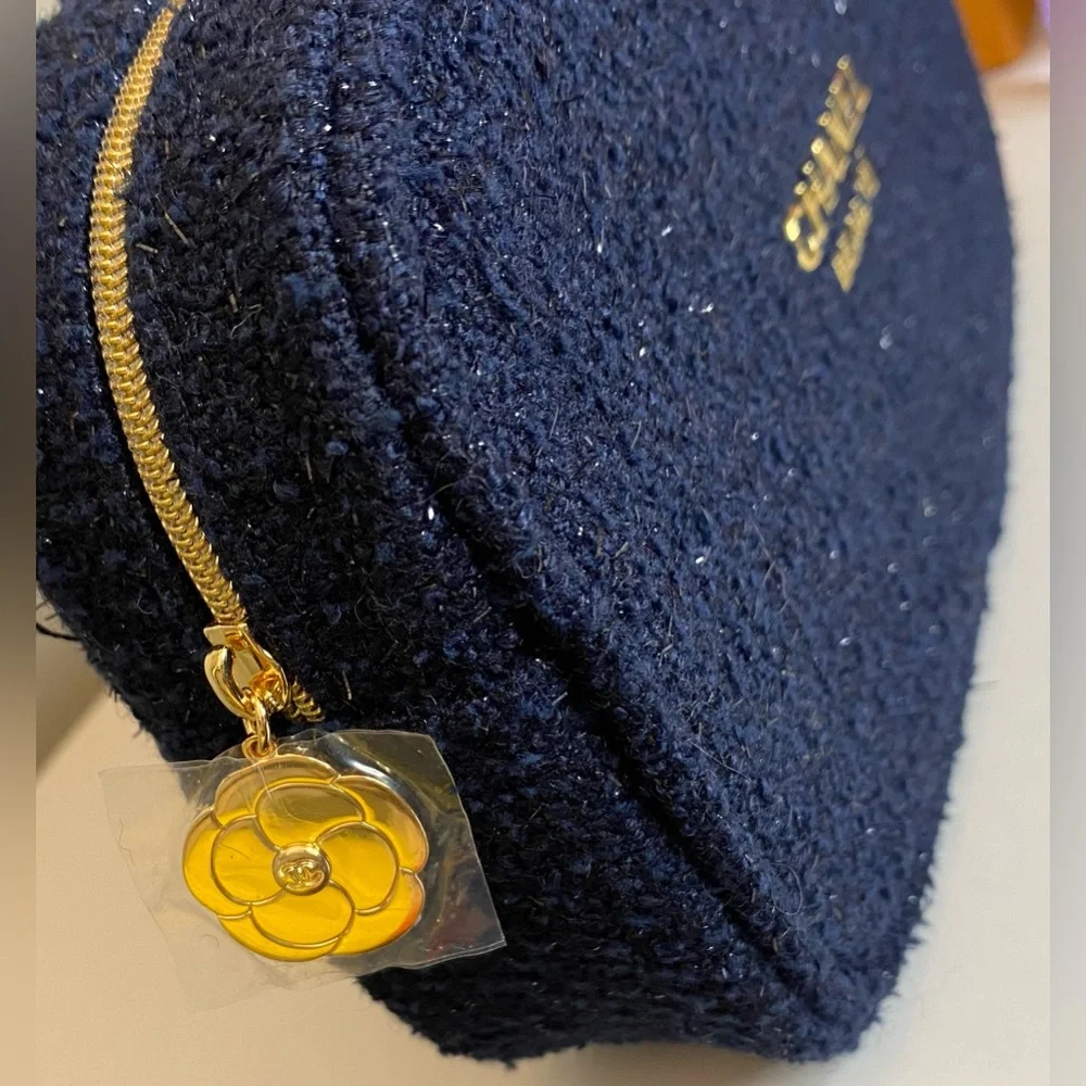 Chanel Beaut’e Line Blue Tweed Makeup Bag Pouch, NEW/ no box